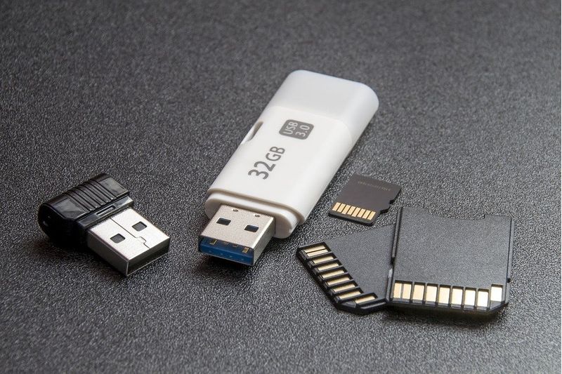 flash-memory-1306886_960_720